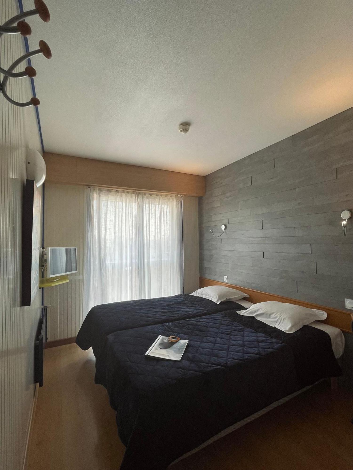 Arcantis Le Voltaire Hotel 2*